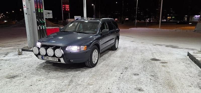 Begagnad 2006 Volvo XC70 Kombi | 40 000 kr (Dyr) - Bild 1/4
