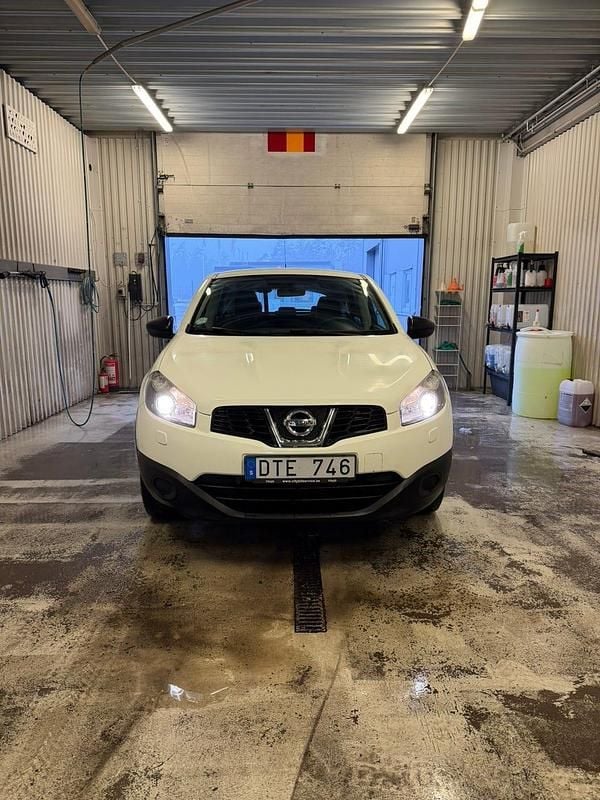Begagnad 2013 Nissan Qashqai SUV | 74 000 kr (Bra pris) - Bild 1/4
