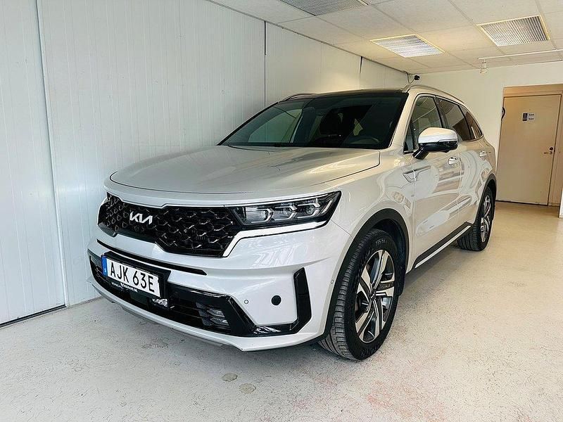 Grå Begagnad 2021 Kia Sorento Advance SUV | 434 900 kr (Marknadspris) - Bild 1/4