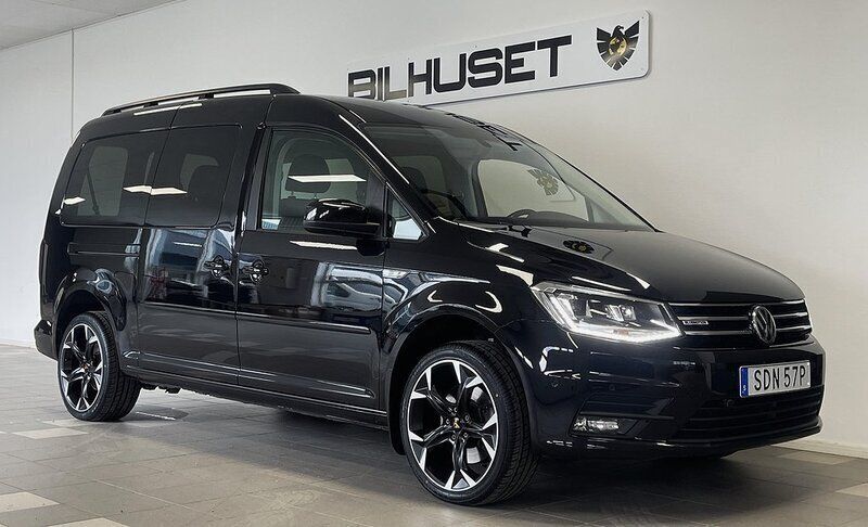 Svart Begagnad 2018 VW Caddy Maxi Life Life Minibuss | 239 900 kr (Bra pris) - Bild 1/4