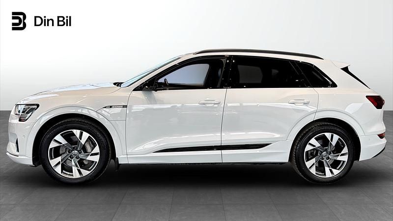 Begagnad Audi e-tron Advanced Plus 300 kW (408 HK) 2019 Glaciärvit metallic SUV