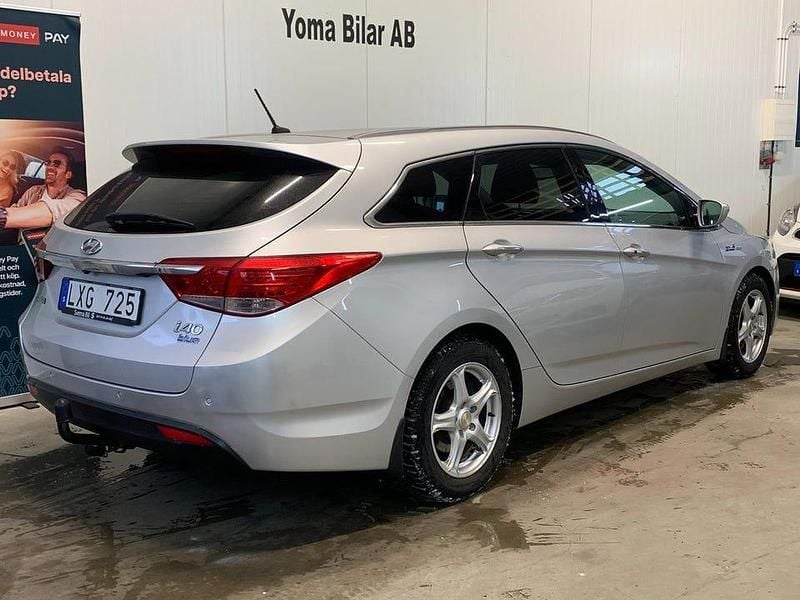 Begagnad Hyundai i40 136 HK (100 kW) 2012 Silver Kombi