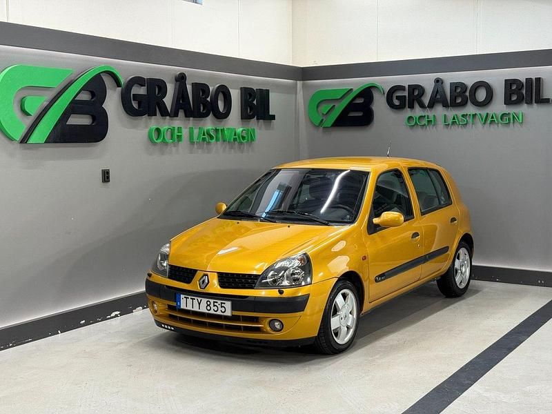 Gul Begagnad 2003 Renault Clio II Halvkombi | 39 900 kr (Marknadspris) - Bild 1/4