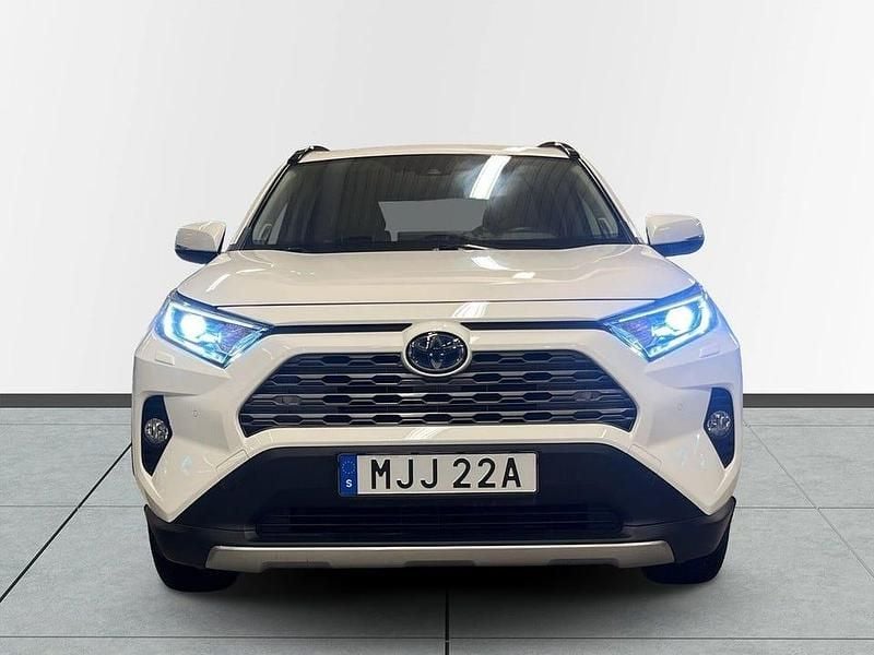 Begagnad Toyota RAV4 Hybrid Executive 222 HK (163 kW) 2021 Vit SUV