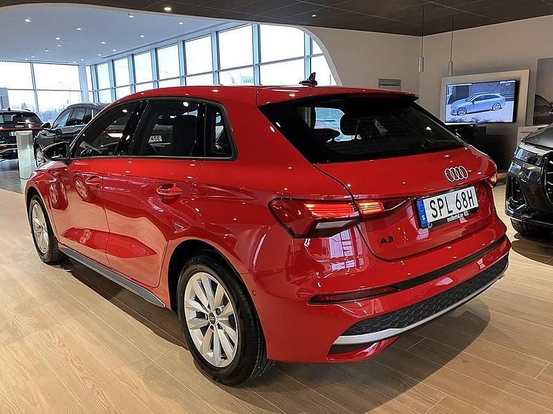 Ny Audi A3 2026 Röd