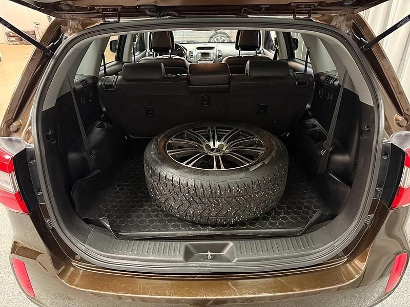 Begagnad Kia Sorento 197 HK (144 kW) 2013 Brun (mahogany brown metallic) SUV