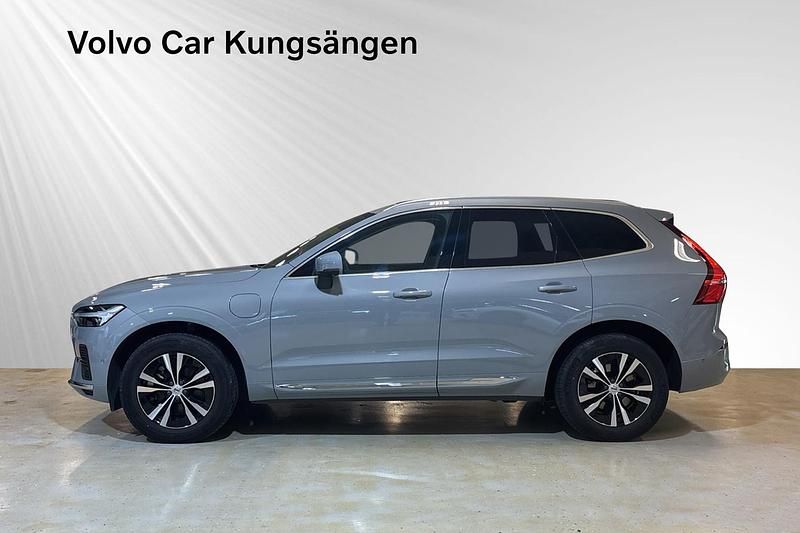 Begagnad Volvo XC60 Plus 449 HK (330 kW) 2024 Silver SUV