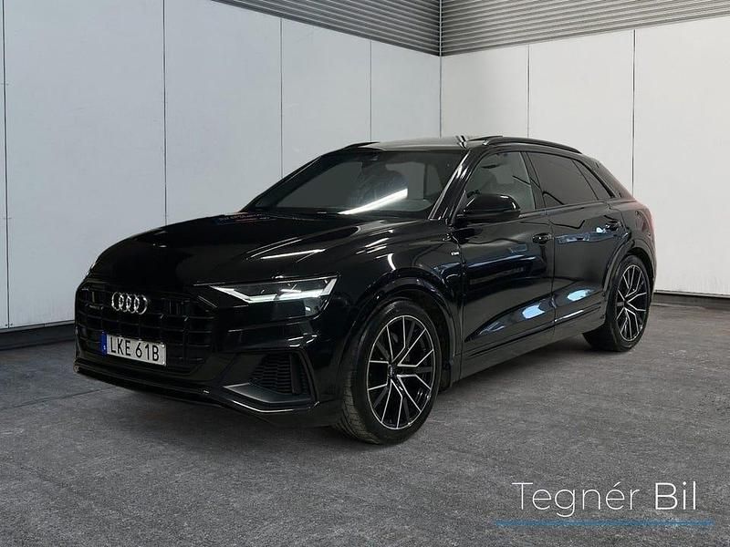 Svart Begagnad 2019 Audi Q8 S-Line SUV | 479 800 kr (Marknadspris) - Bild 1/4
