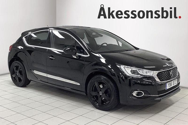 Svart Begagnad 2015 DS Automobiles DS4 Kombi | 129 000 kr - Bild 1/4