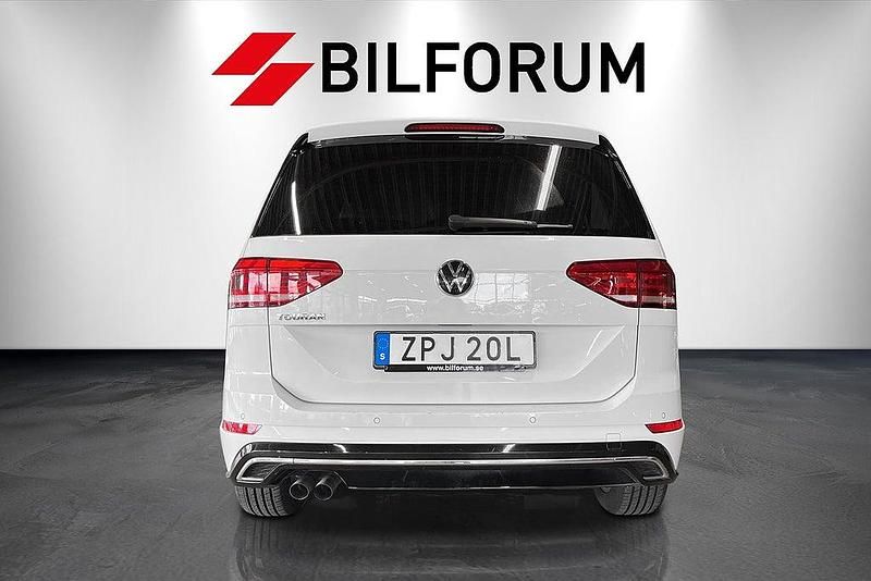 Begagnad VW Touran R-line 150 HK (110 kW) 2020 Vit Minibuss