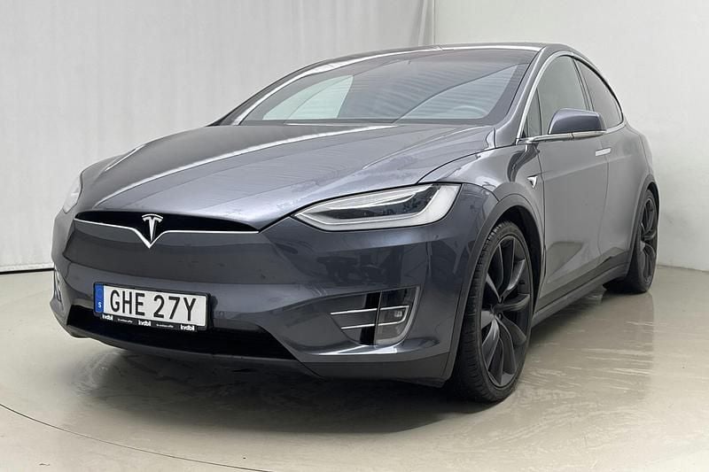 Grå Begagnad 2021 Tesla Model X Long Range AWD SUV | 430 000 kr (Superpris) - Bild 1/4