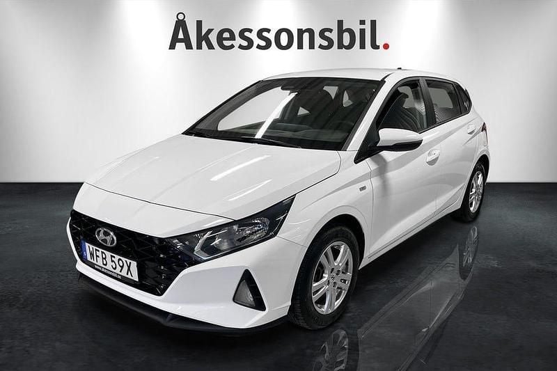 Begagnad Hyundai i20 Essential 101 HK (74 kW) 2022 Vit Halvkombi