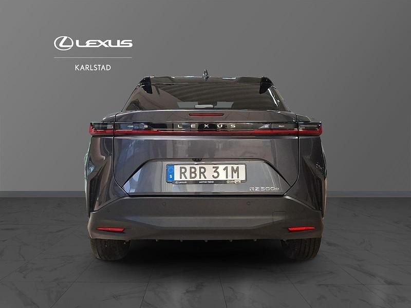 Begagnad Lexus RZ 300e Executive Line 152 kW (207 HK) 2024 Grå SUV