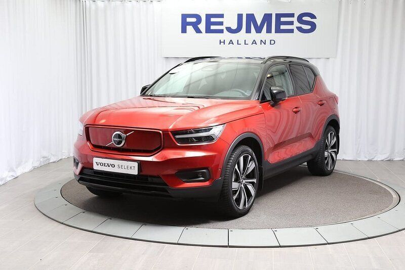 Röd Begagnad 2021 Volvo XC40 Pro SUV | 389 500 kr - Bild 1/4