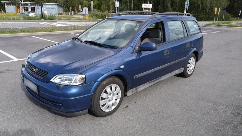 Blå Begagnad 2002 Opel Astra Comfort Kombi | 10 000 kr (Marknadspris) - Bild 1/4