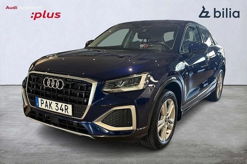 Blå Begagnad 2024 Audi Q2 Advanced Plus SUV | 284 900 kr (Marknadspris) - Bild 1/3