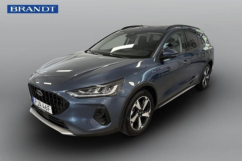 Blå Begagnad 2024 Ford Focus Active Kombi | 244 900 kr (Marknadspris) - Bild 1/4