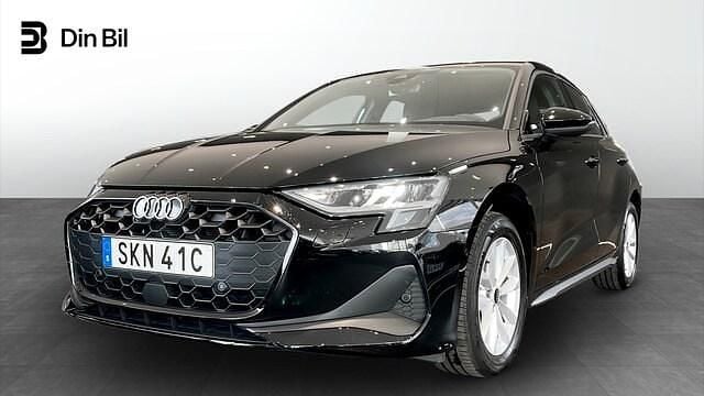 Brilliantsvart Begagnad 2025 Audi A3 Proline | 299 000 kr (Lite dyr) - Bild 1/4