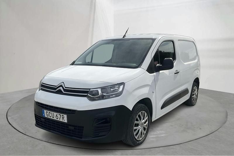 Vit Begagnad 2022 Citroën Berlingo Minibuss | 115 000 kr (Marknadspris) - Bild 1/4
