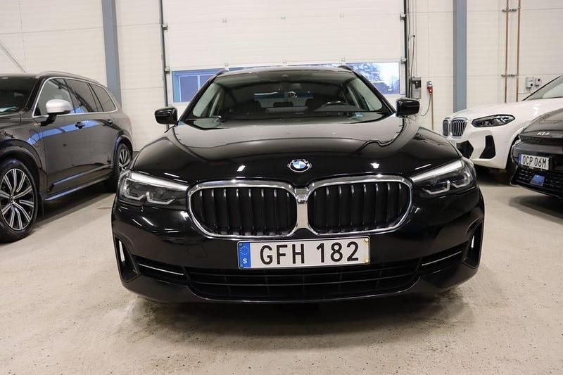 Begagnad BMW 520 190 HK (139 kW) 2020 Svart Kombi