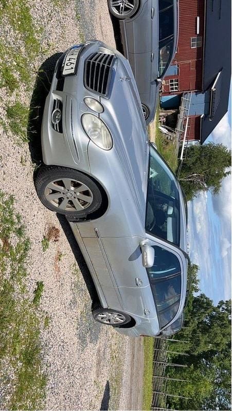 Silver Begagnad 2007 Mercedes E320 Avantgarde Kombi | 25 000 kr (Superpris) - Bild 1/4