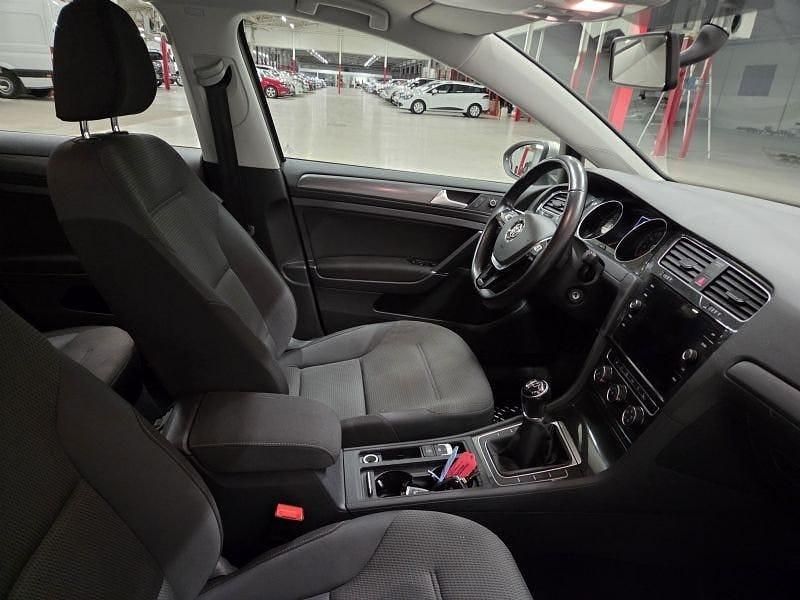 Begagnad VW Golf VII 116 HK (85 kW) 2017 Silver Kombi