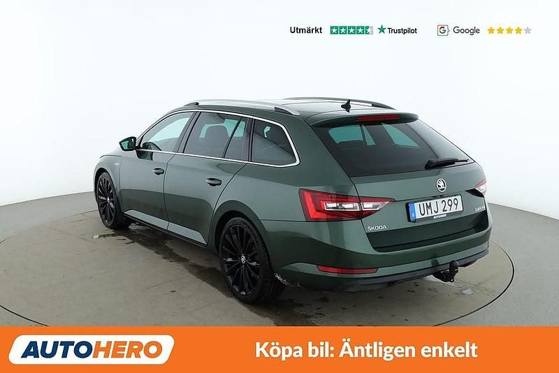 Begagnad Skoda Superb LAURIN & KLEMENT 182 HK (133 kW) 2018 Grön Kombi