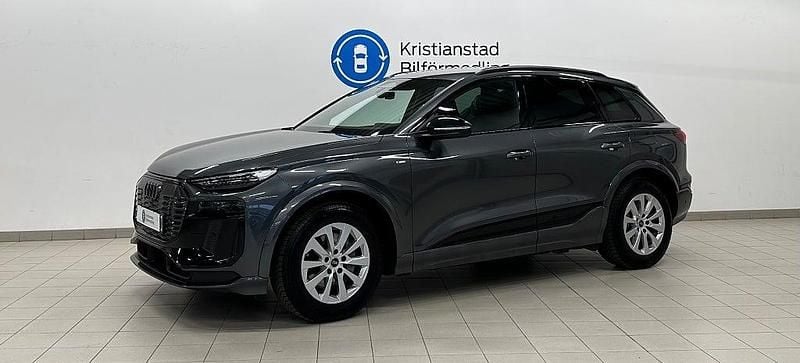 Begagnad Audi Q6 e-tron S-Line 284 kW (387 HK) 2025 Grå SUV