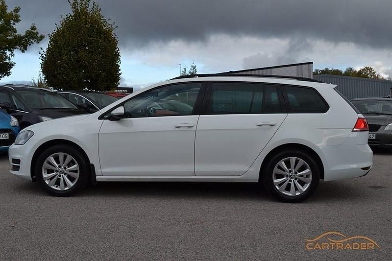 Begagnad VW Golf VII 105 HK (77 kW) 2014 Vit metallic