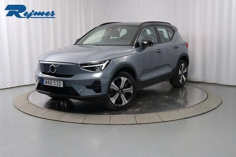 Begagnad Volvo XC40 Core 175 kW (238 HK) 2023 Thunder grey metallic SUV