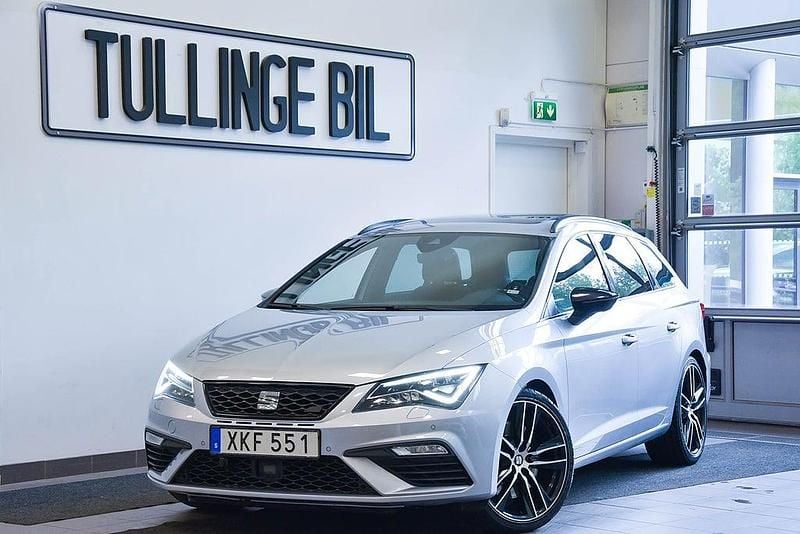 Begagnad Seat Leon ST CUPRA 301 HK (221 kW) 2017 Silver Kombi