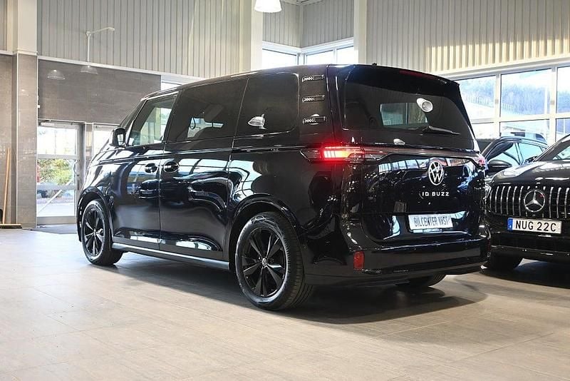 Begagnad VW ID. Buzz Comfortline 2023 Svart Minibuss