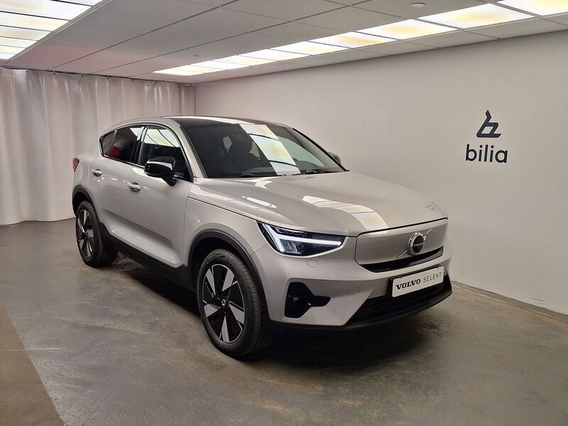 Silver Begagnad 2023 Volvo EC40 Plus SUV | 399 000 kr (Bra pris) - Bild 1/4