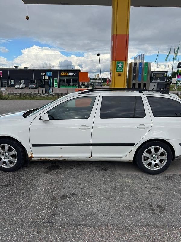 Begagnad Skoda Octavia 115 HK (84 kW) 2006 Kombi