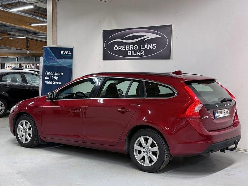 Begagnad Volvo V60 116 HK (85 kW) 2012 Röd Kombi