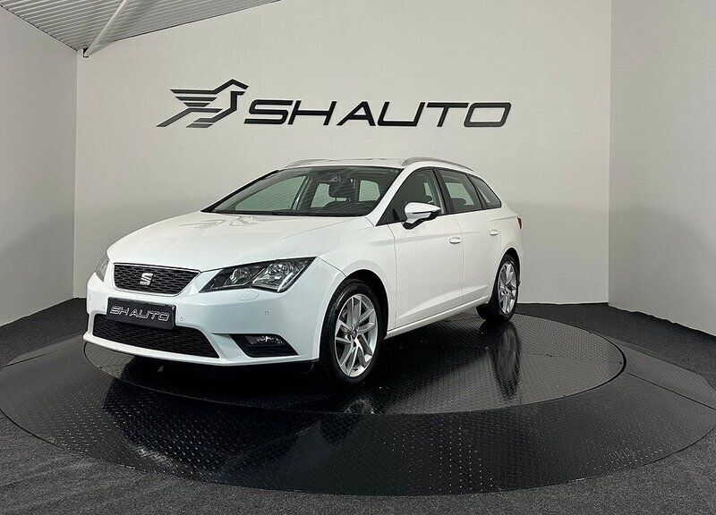 Vit Begagnad 2014 Seat Leon ST Style Kombi | 89 900 kr (Marknadspris) - Bild 1/4