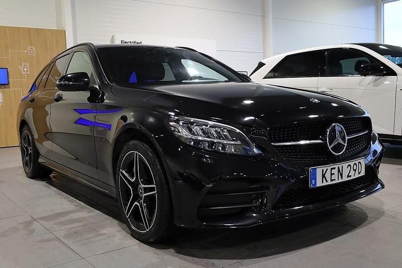 Begagnad Mercedes C300e AMG 211 HK (155 kW) 2021 Svart Kombi