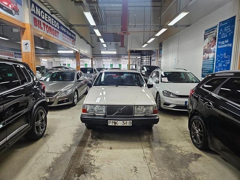 Begagnad Volvo 940 116 HK (85 kW) 1993 Vit Sedan