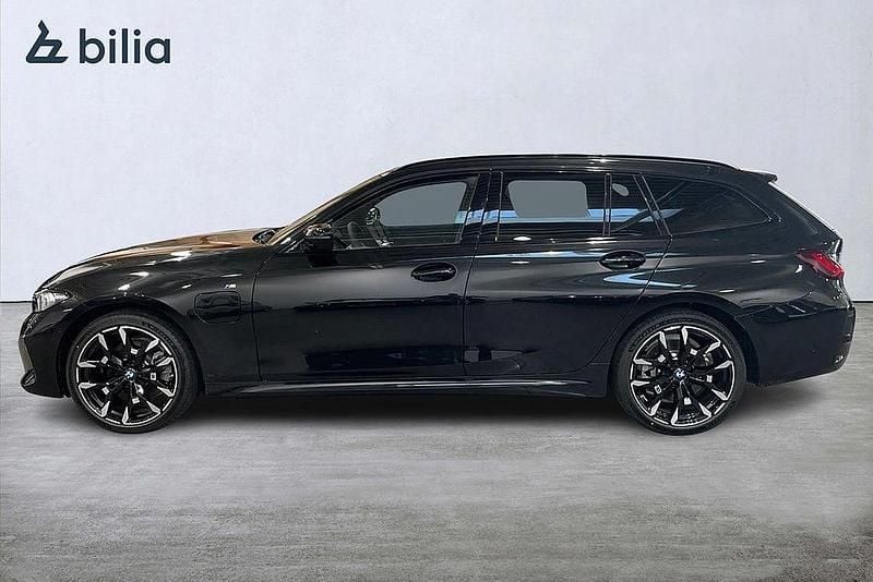 Begagnad BMW 330e 2026 Svart Kombi