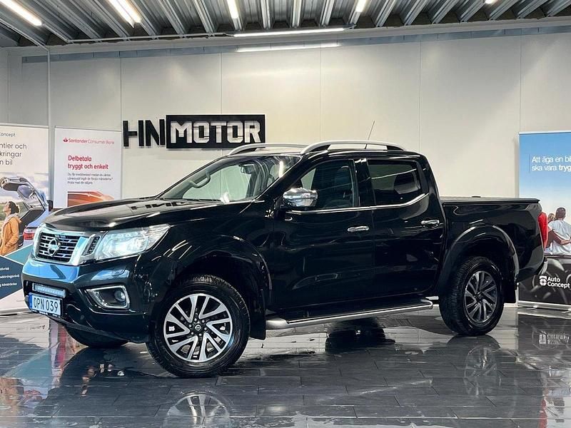 Svart Begagnad 2018 Nissan Navara Pickup | 229 900 kr (Marknadspris) - Bild 1/4