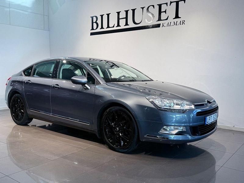 Grå Begagnad 2011 Citroën C5 Sedan | 79 900 kr (Dyr) - Bild 1/4
