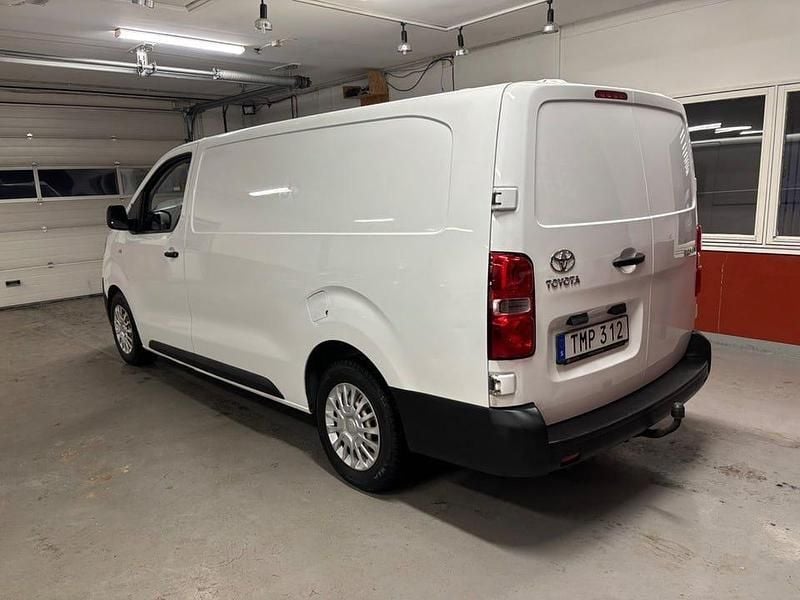 Begagnad Toyota Proace 122 HK (89 kW) 2017 Vit Minibuss