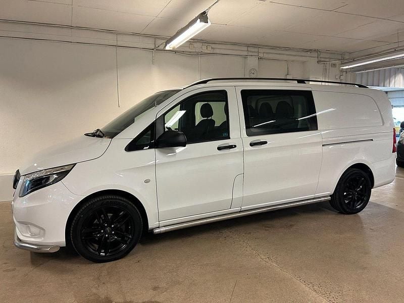 Begagnad 2022 Mercedes Vito Minibuss | 385 000 kr (Marknadspris) - Bild 1/4