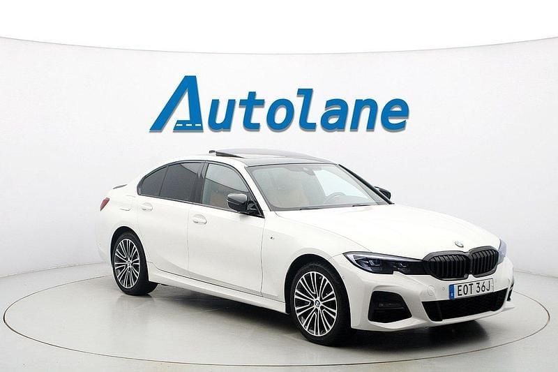 Alpinvit Begagnad 2020 BMW 330e M Sport Sedan | 339 900 kr (Marknadspris) - Bild 1/3