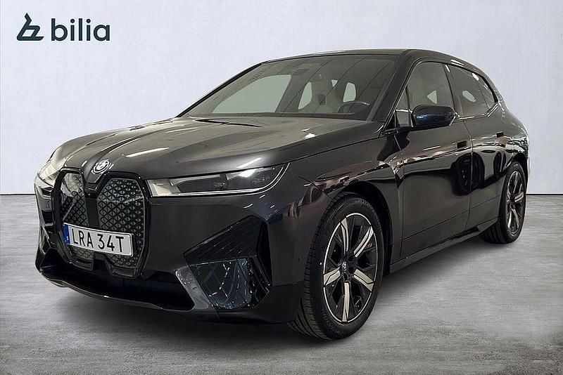 Begagnad BMW iX Sport Line 385 kW (524 HK) 2023 Grå SUV