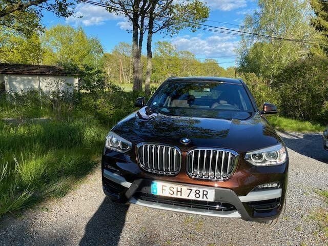 Brun Begagnad 2020 BMW X3 xLine SUV | 365 000 kr (Bra pris) - Bild 1/4