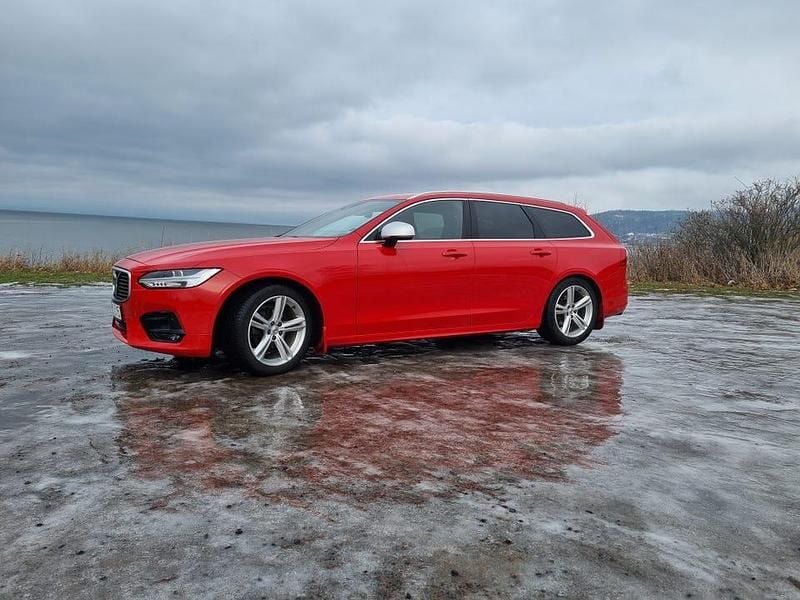 Begagnad 2019 Volvo V90 R-Design Kombi | 259 000 kr (Dyr) - Bild 1/4