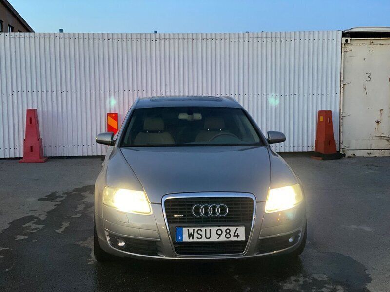 Grå Begagnad 2005 Audi A6 Kombi | 39 900 kr (Marknadspris) - Bild 1/4