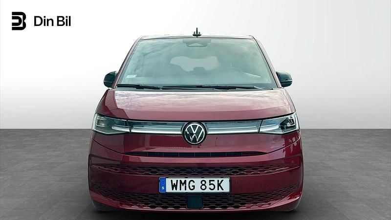 Ny VW Multivan 2026 Röd Van