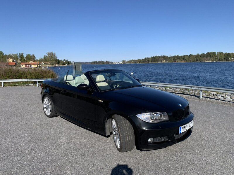 Svart Begagnad 2009 BMW 120 Cabriolet Advantage Cab | 115 000 kr (Lite dyr) - Bild 1/4